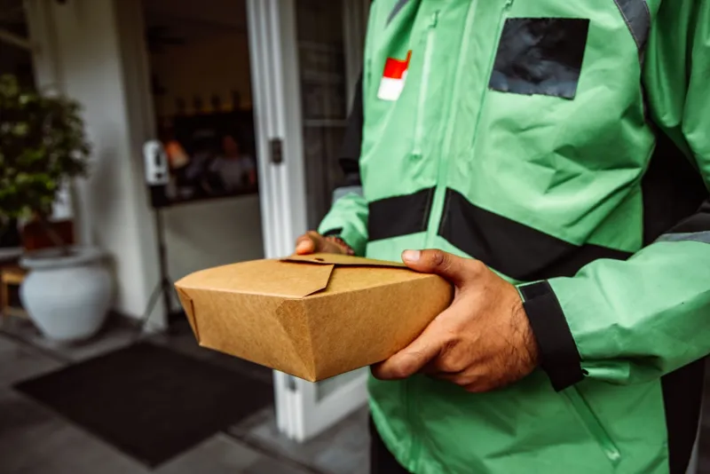 When the Ban Hits: How Restaurants Can Navigate Single-Use Plastic Restrictions Without Tanking Operations